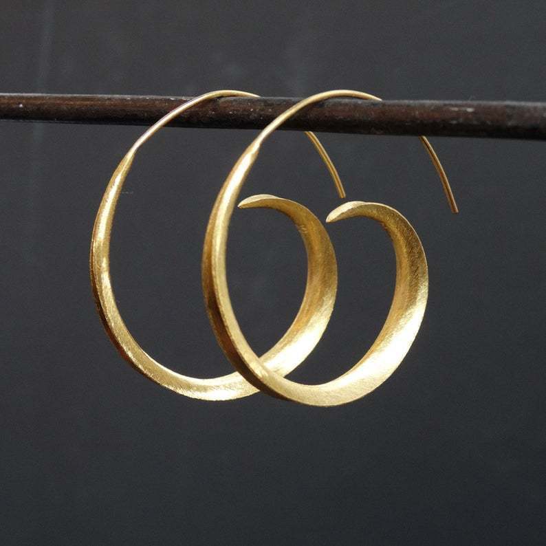 Personalized Round Spiral Leaf Lady Design Ear Studs