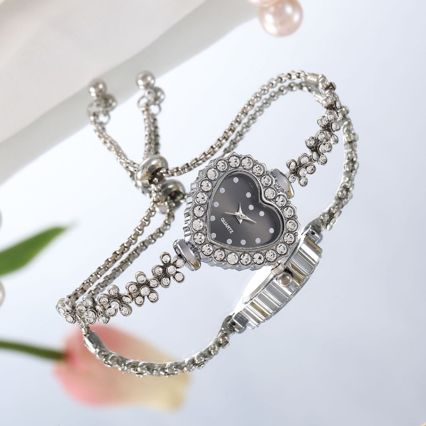 Flower Chain Diamond-embedded Women's Elegant Watch