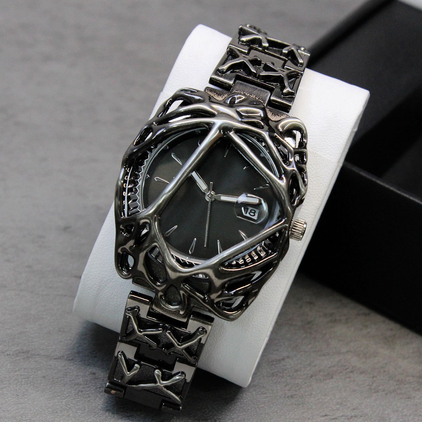 European and American Special-shaped Design Watch