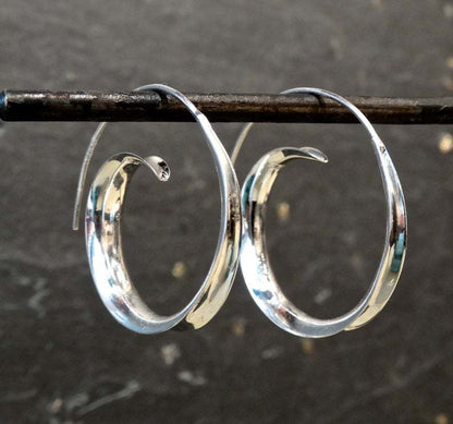 Personalized Round Spiral Leaf Lady Design Ear Studs