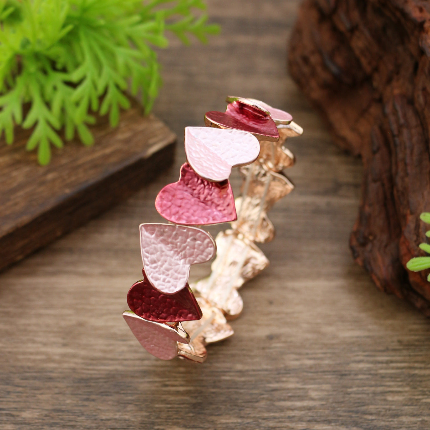 Valentine's Day Creative Heart-shaped High Sense Ladies' Bracelet